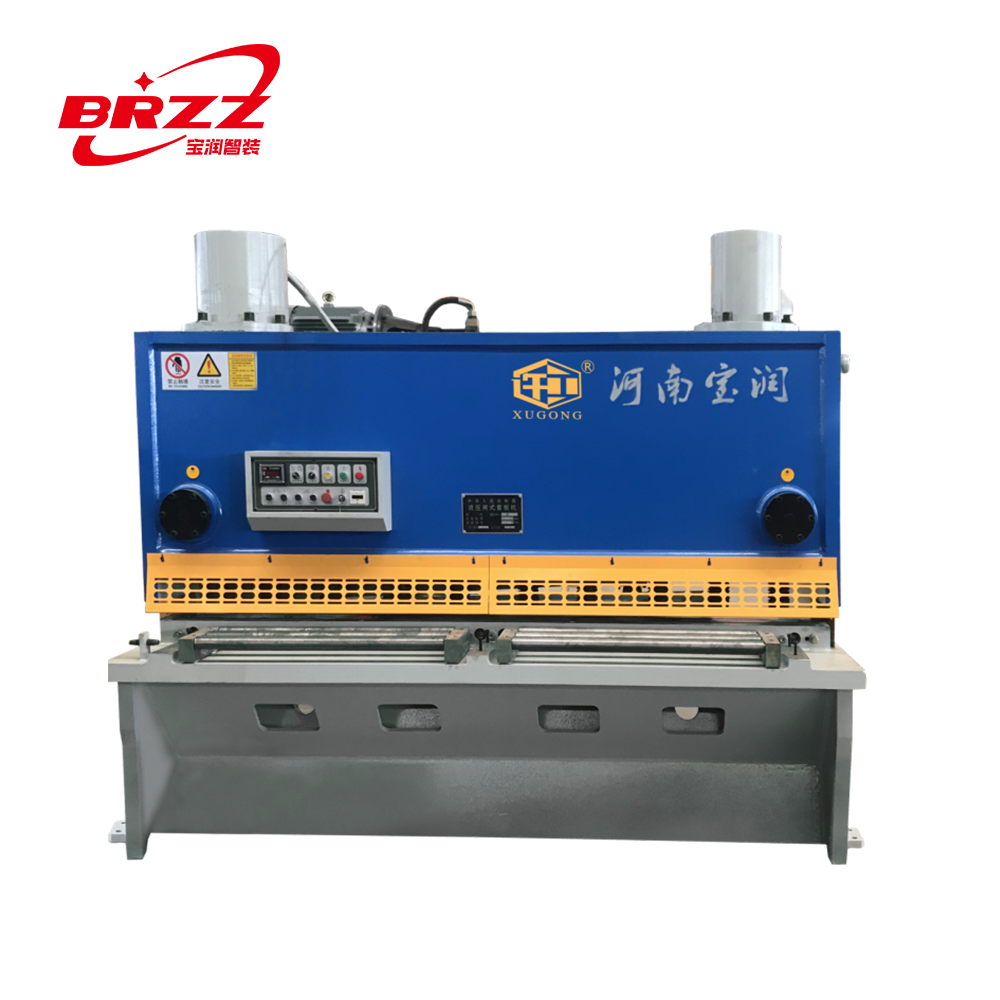 Hydraulic shearing machine