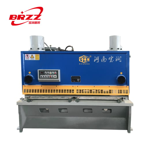 Hydraulic shearing machine