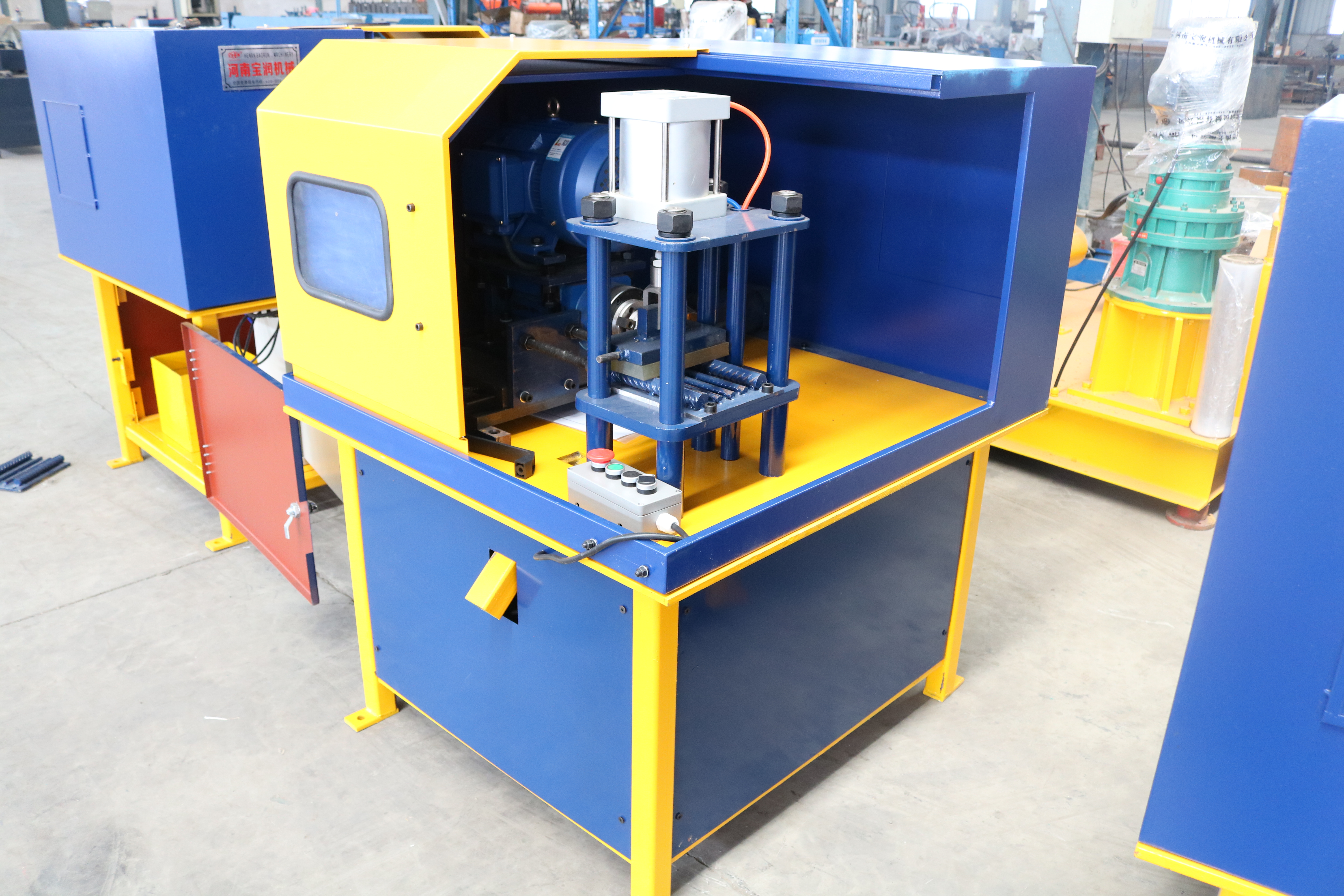 Steel bar end grinding machine